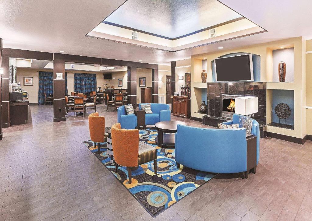 Lobby, La Quinta Inn & Suites by Wyndham Houston Hobby Airport in Houston (TX)