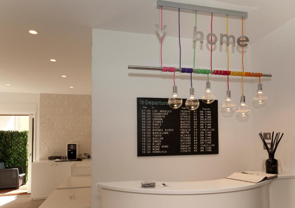 Vhome photo