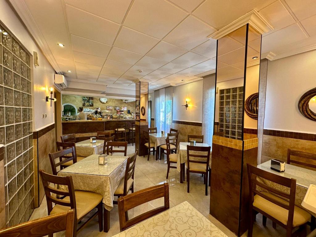 Hostal Toledo - 5