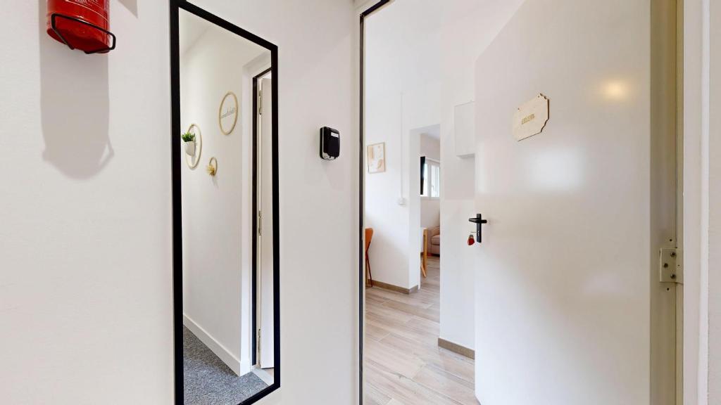expat renting - Le Dolce Vita - Netflix - 5