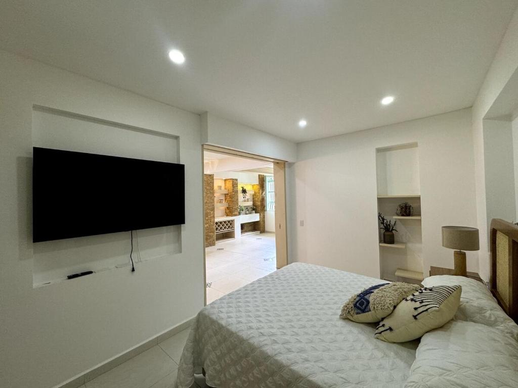 Apartamento amplio y moderno cerca al parque - 5