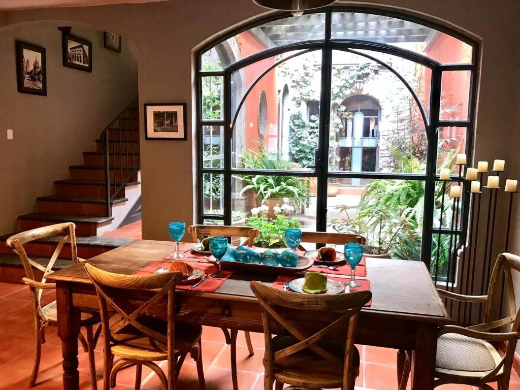 Fabulous House with Magical Views - 1
