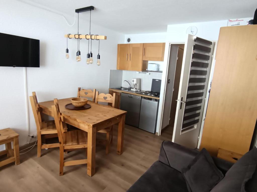 Résidence Ferme D'augustin - Batiment D - Appartement cosy entièrement rénové, vue pistes. MAE-8834 - 1