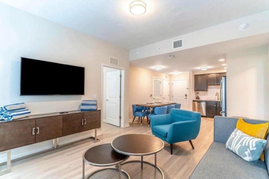 Stylish Apartment at Vista Cay, Orlando