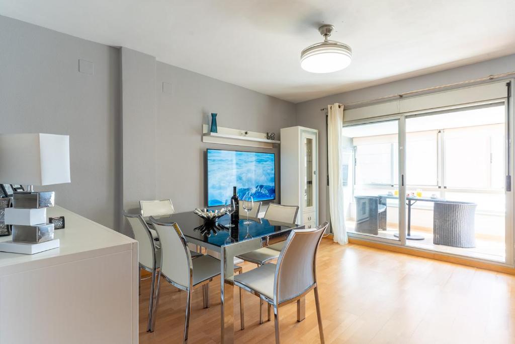 ATP La Goleta a 5 minutos de la Playa, Frente al UD Almería Stadium y Parking Privado Gratis!, Almería