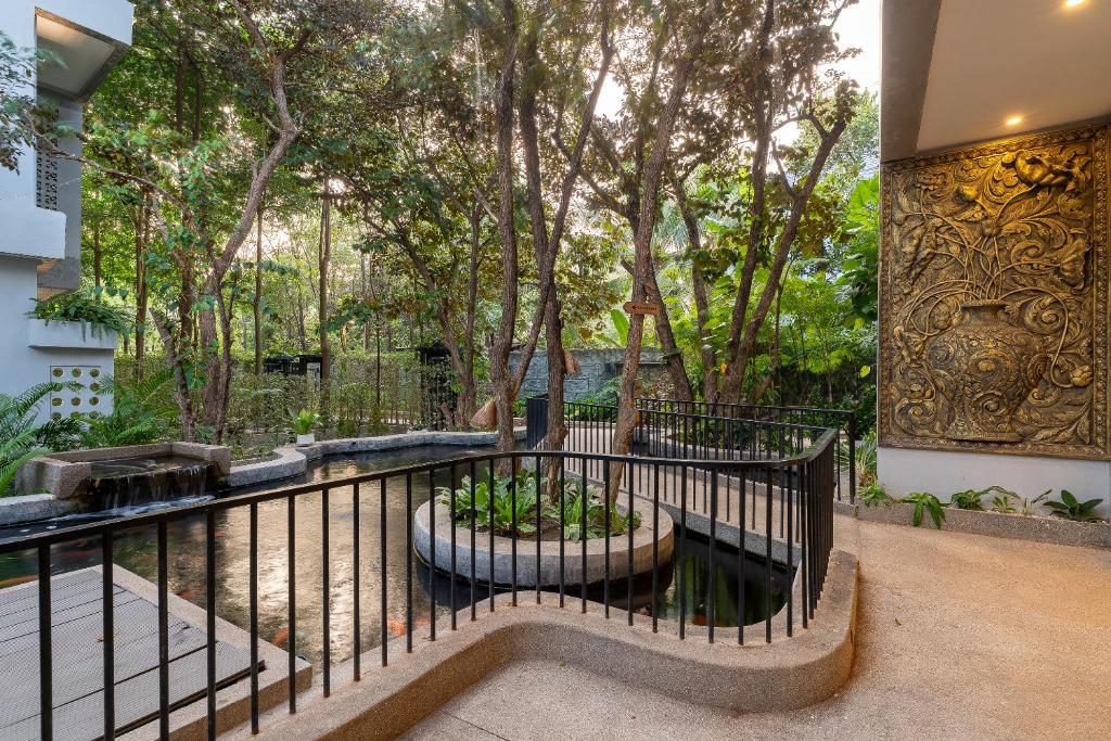 Garden, Rainforest Hotel by NSUN in Kampot
