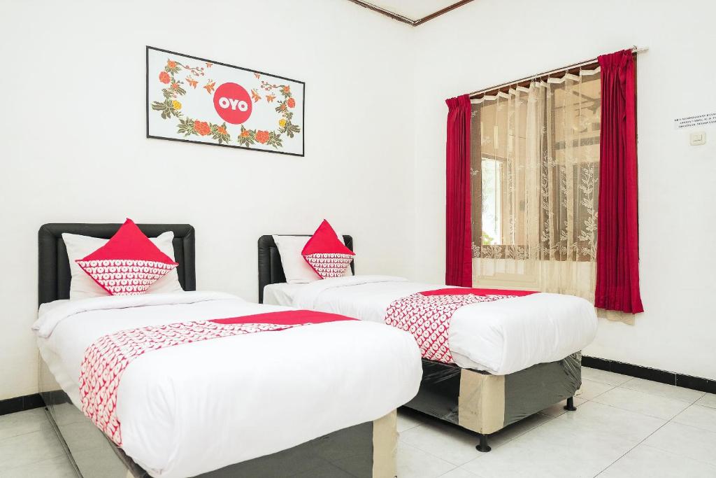 Super OYO 353 Loesje Guest House Syariah