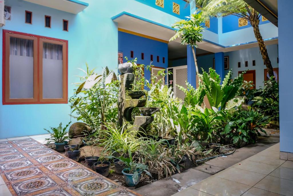 OYO 778 Guest House Amalia Malang