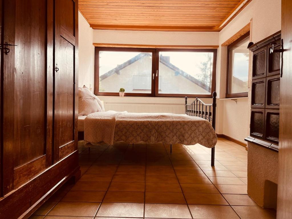 Wohnung im Landhaus - Waldblick, Balkon & Garten, Trösel