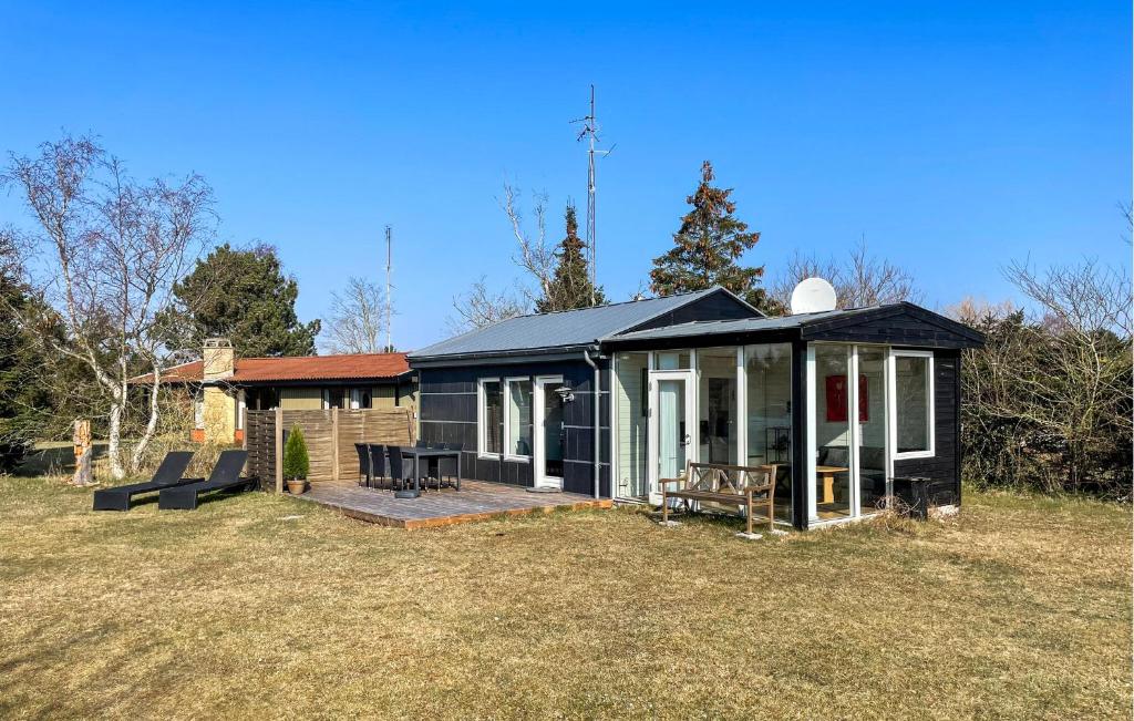 Cozy Home In Væggerløse With Wifi, Marielyst