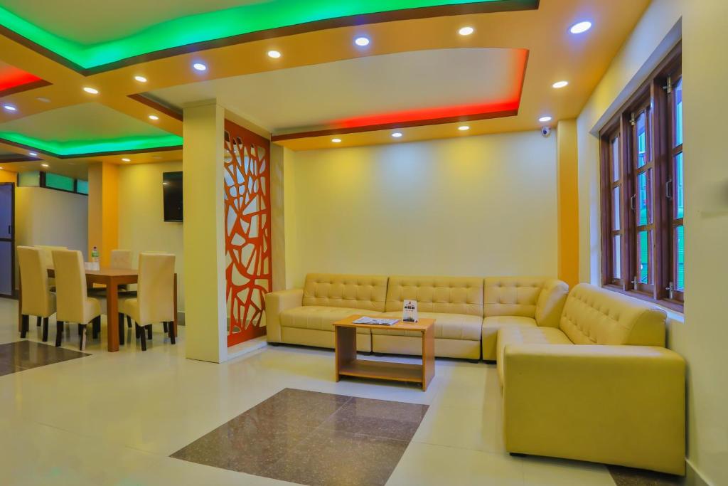 Lobby, OYO 589 Hotel Trimurti in Kathmandu