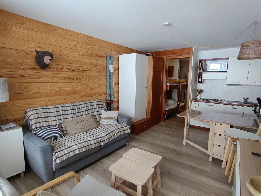 Superbe studio rénové 4 pers - Accès direct pistes - Balcon - FR-1-445-57 - 1