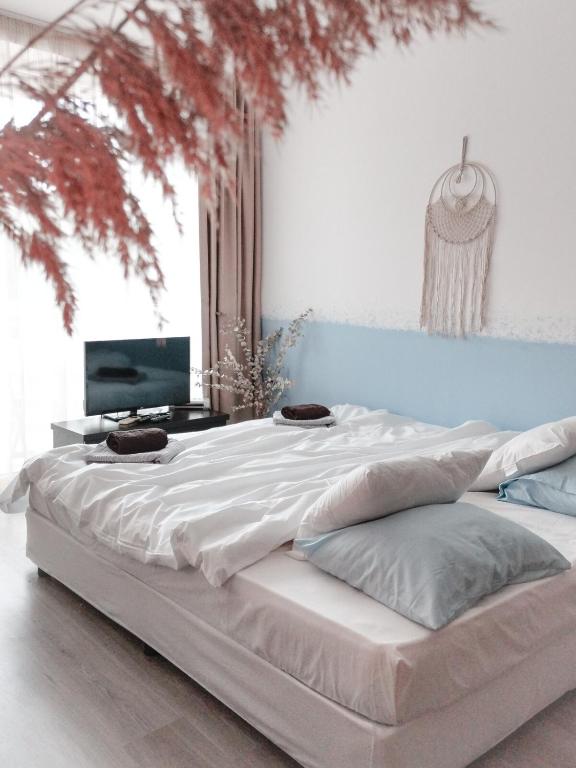 Boho Studio 4 pools 10min to the beach, Burgas