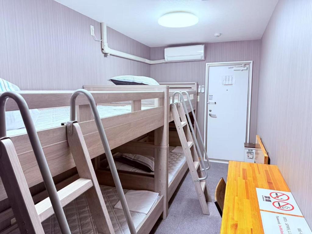 HOSTEL s