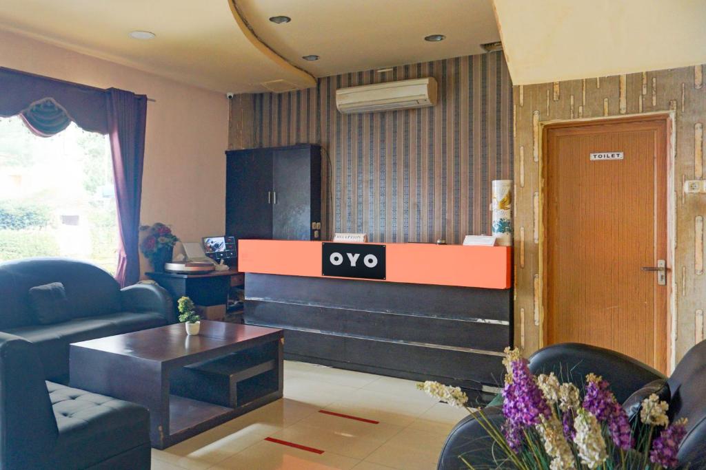 Collection O R.Sukamto Near Palembang Trade Center Mall