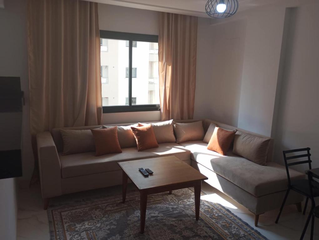 Jawhara el kram, Tunis