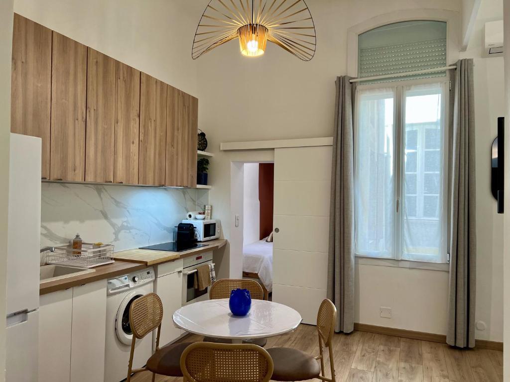 Aix Historic Center AC Quiet 2 Bedrooms - 1