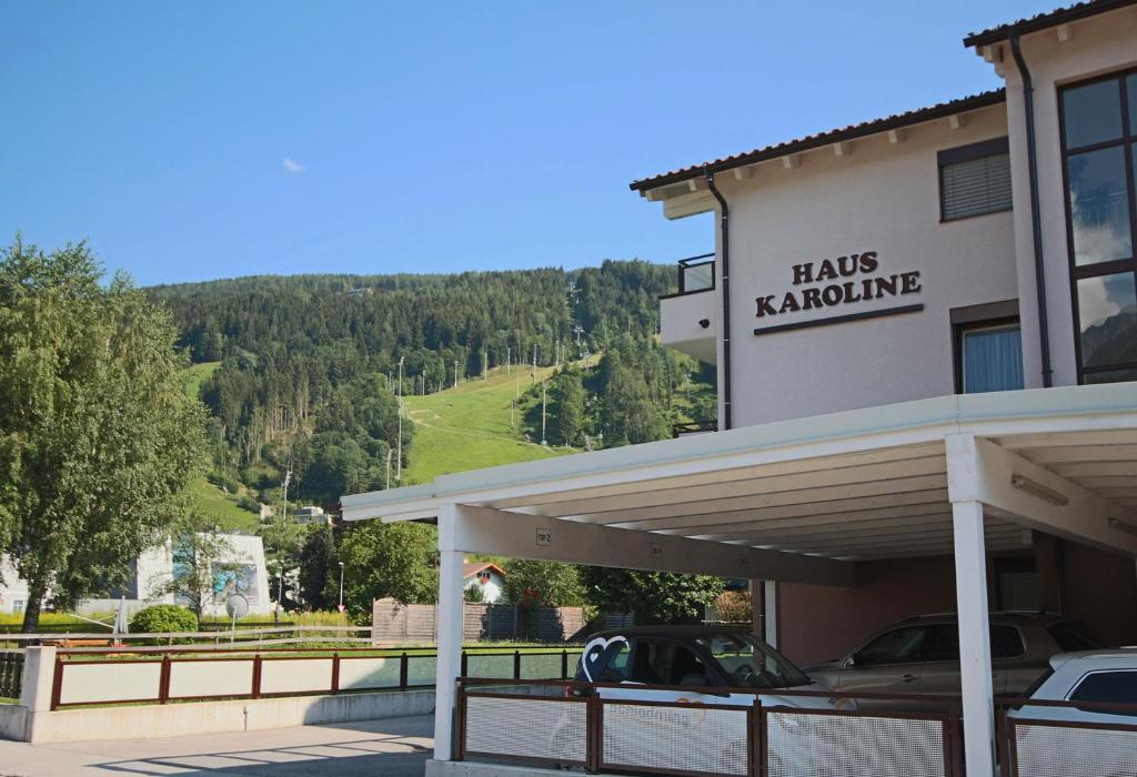 Ferienwohnungen Karoline by Schladming-Appartements - 3
