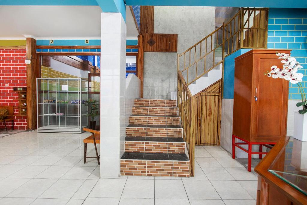 フロント・ロビー