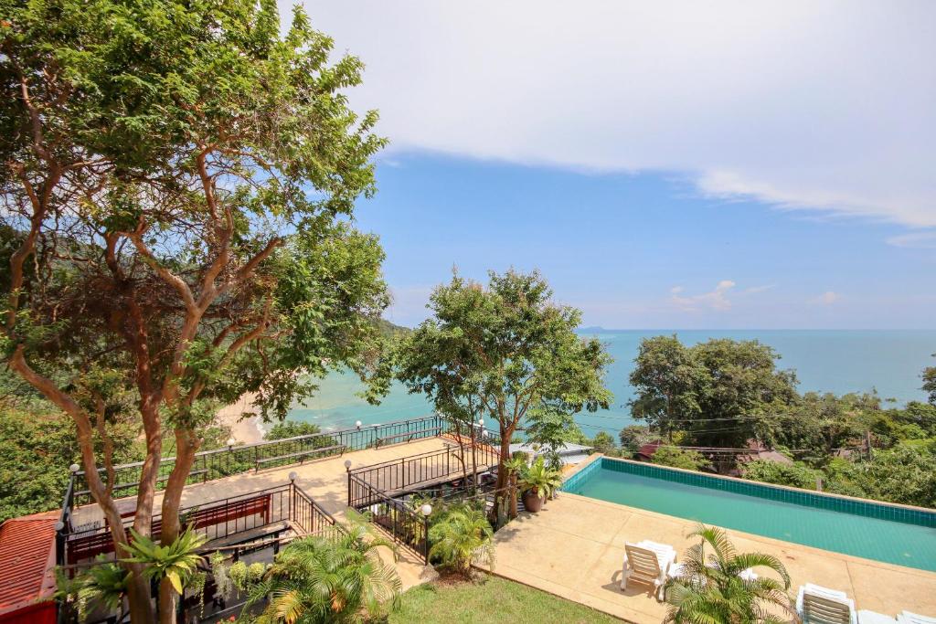 Bamboo Bay Family Resort