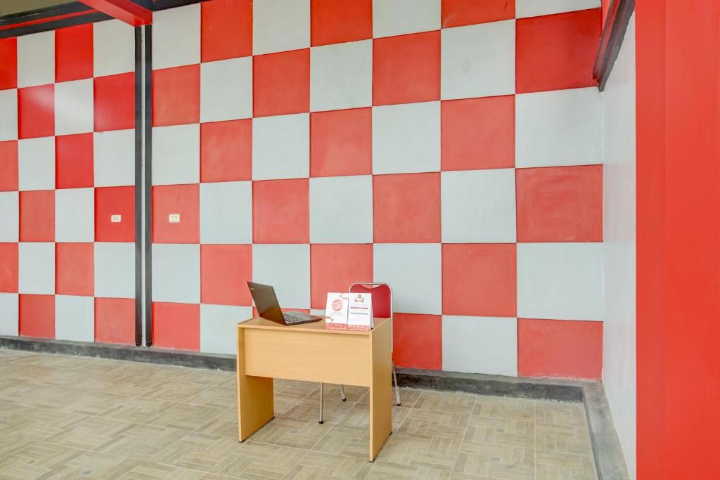 OYO Life 3982 Azka Homestay Syariah フロント・ロビー