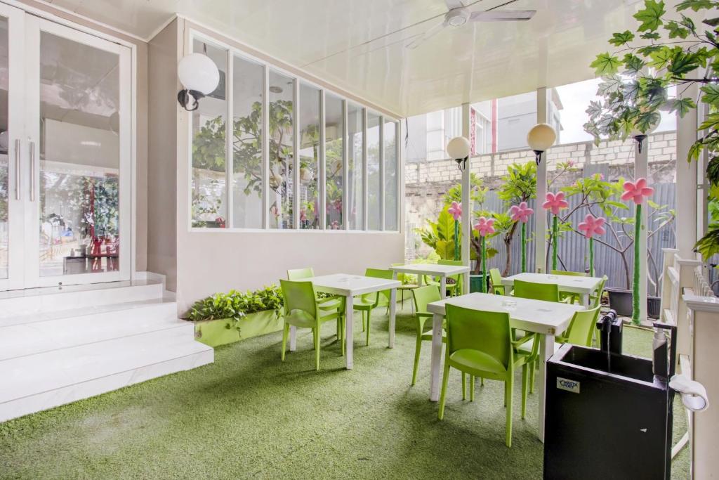 フロント・ロビー