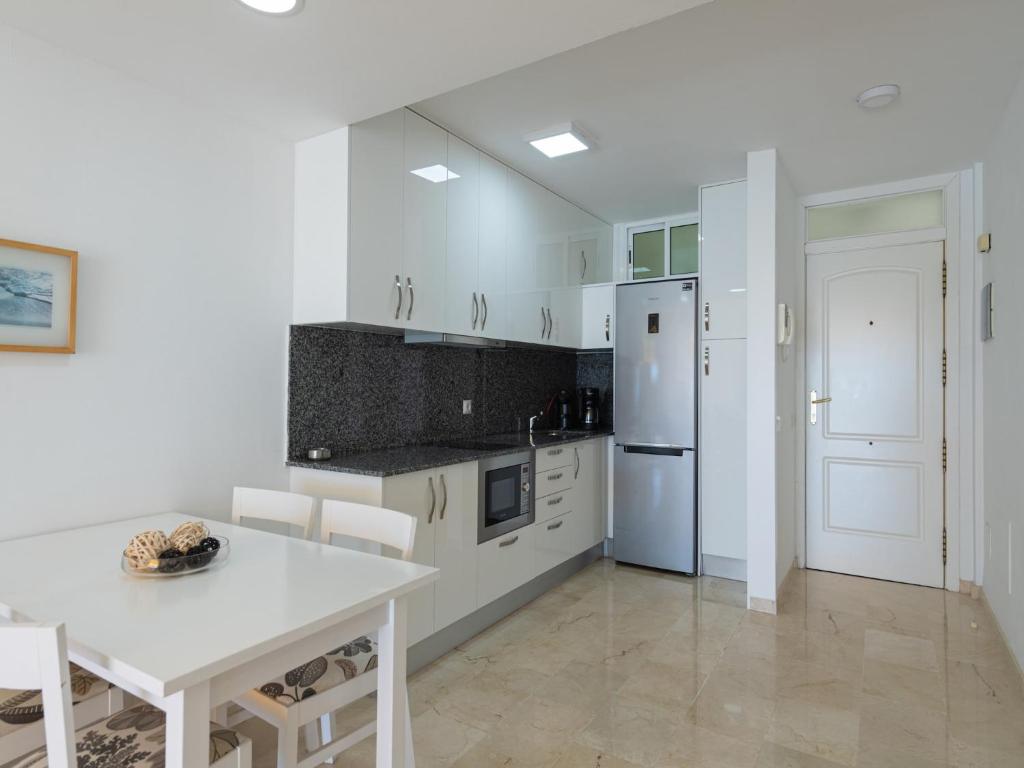 Apartment in Playa de Mogán by the Beach - 5