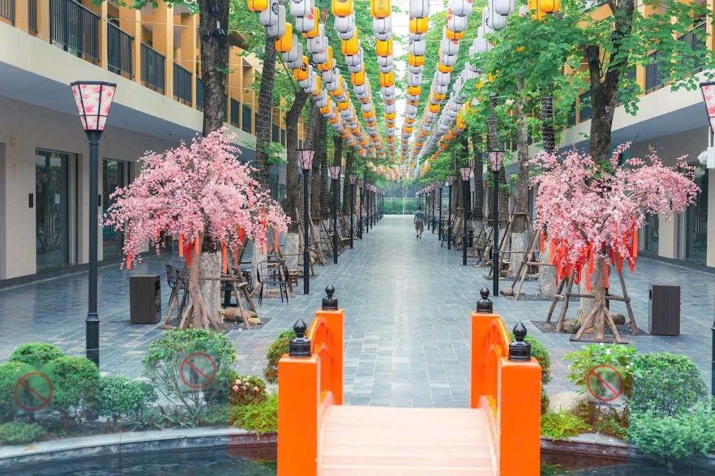 Lynn Times Thanh Thuy