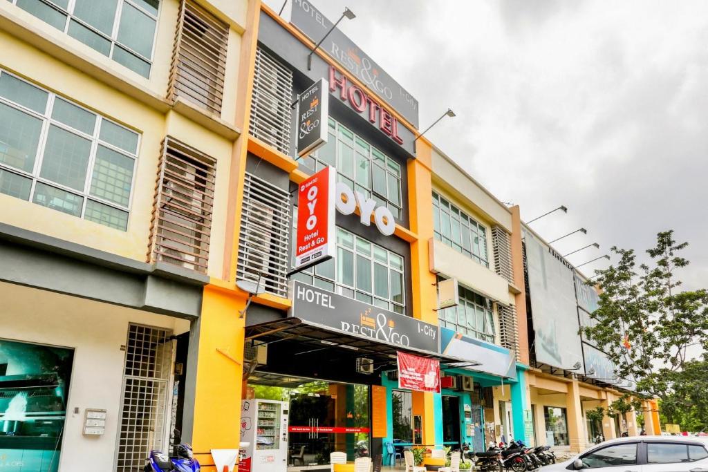 Entrance, Hotel O Kl2f Rest & Go in Shah Alam
