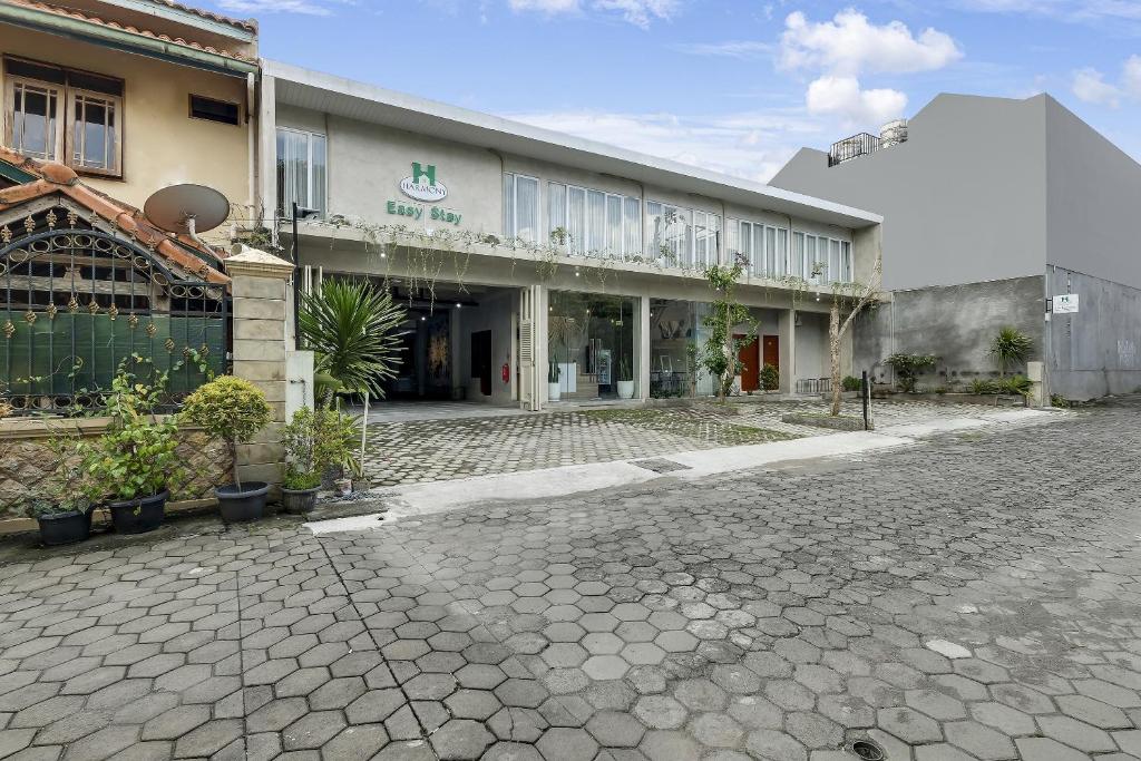 Super OYO Capital O 90983 Harmony Easy Stay