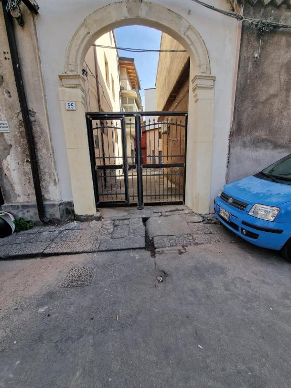House in the castle VIA GRAMIGNANI N 35 CATANIA - 3