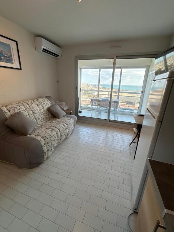 Le Cap D'or- Beachfront with air conditioning! - 5