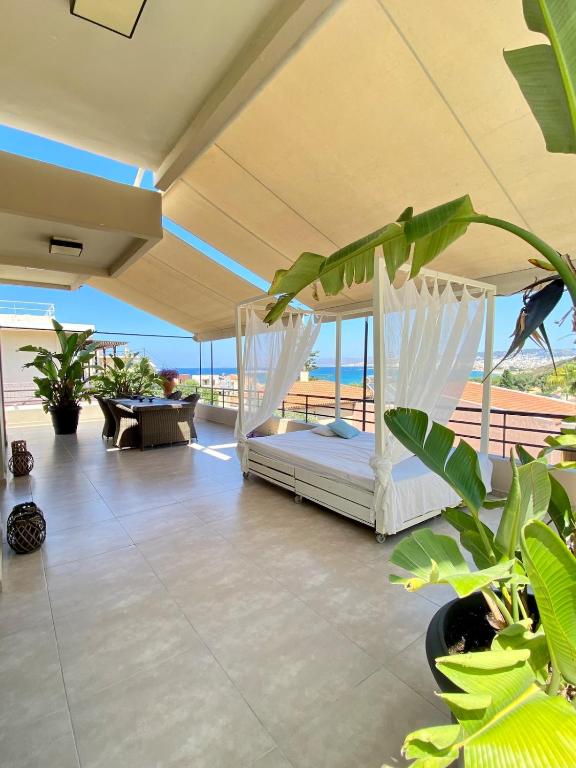 Golden View Villa, Kato Daratso