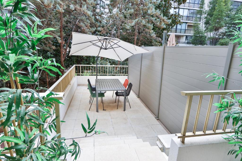 Spacieux T2 avec grande terrasse à 200m de la plage - 3