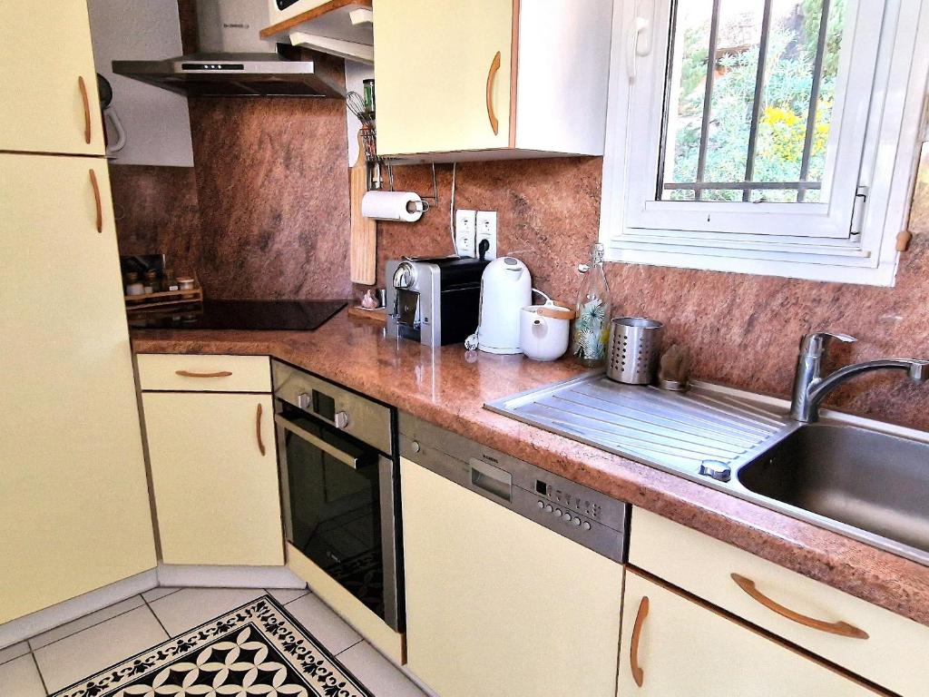 Villa T3 à Banyuls-sur-Mer, 2 terrasses, garage - FR-1-309-498 - 2
