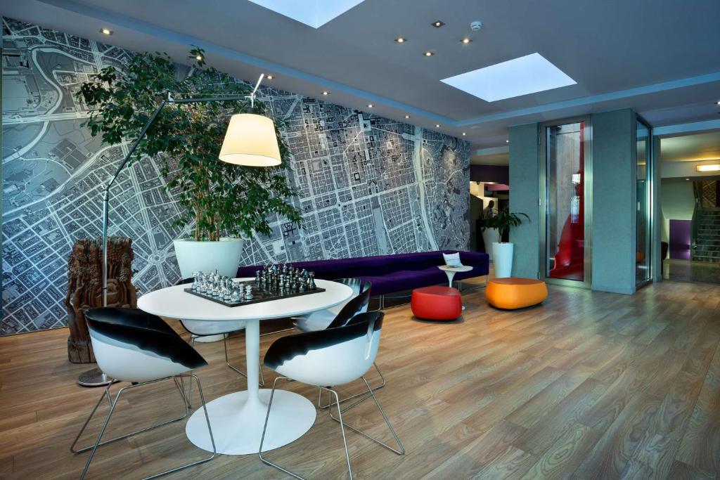 Best Western Plus Executive Hotel and Suites - 3