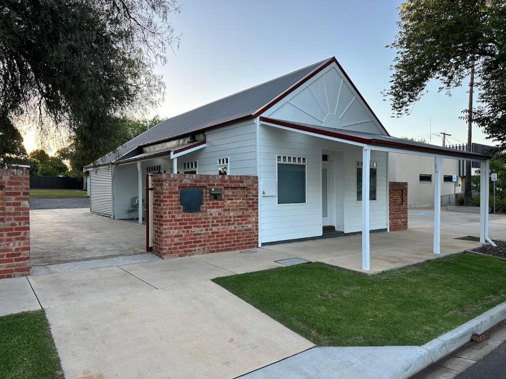 Cottage on High, Wedderburn
