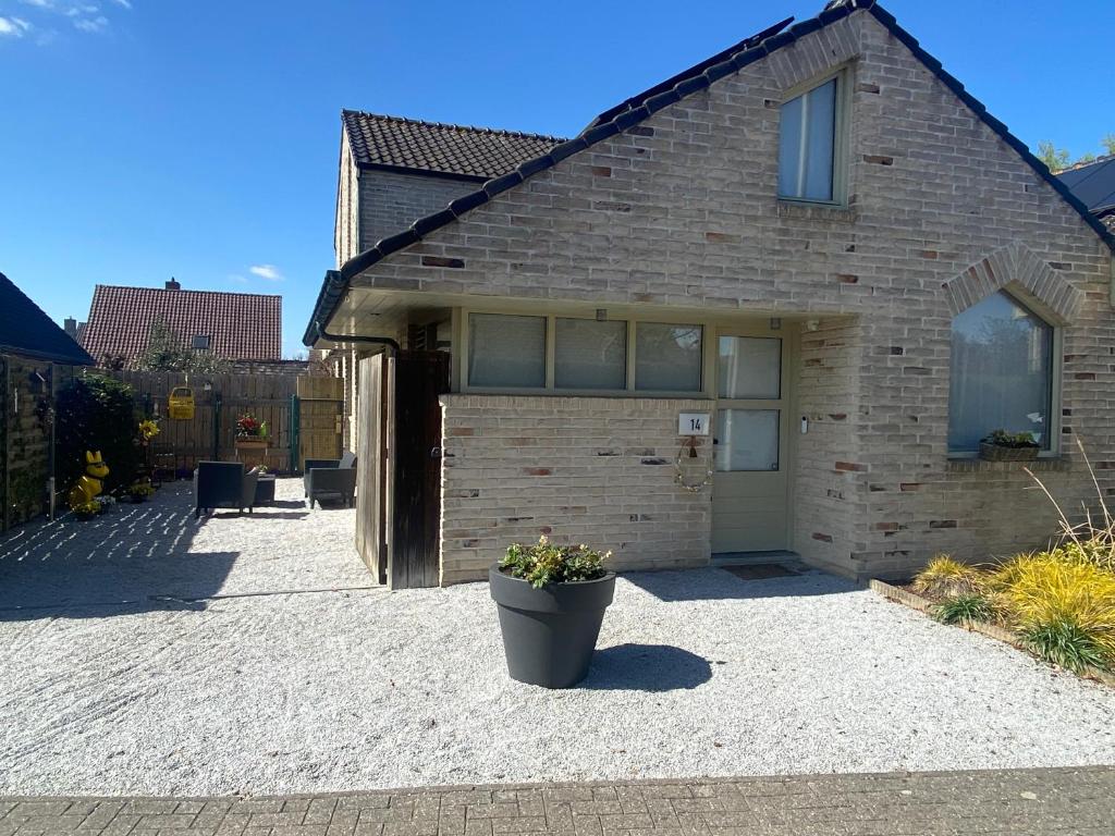 Toezens, Ingelmunster