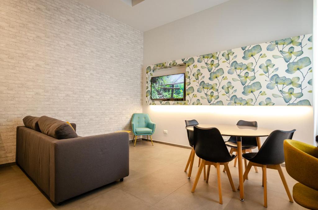 Berretta Loft 2, Boloňa