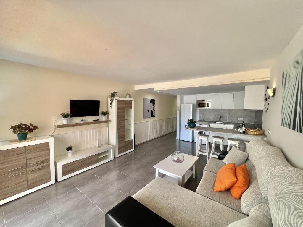 Neptuno Pool & Beach Experience by Sydney Playa Sur - 3