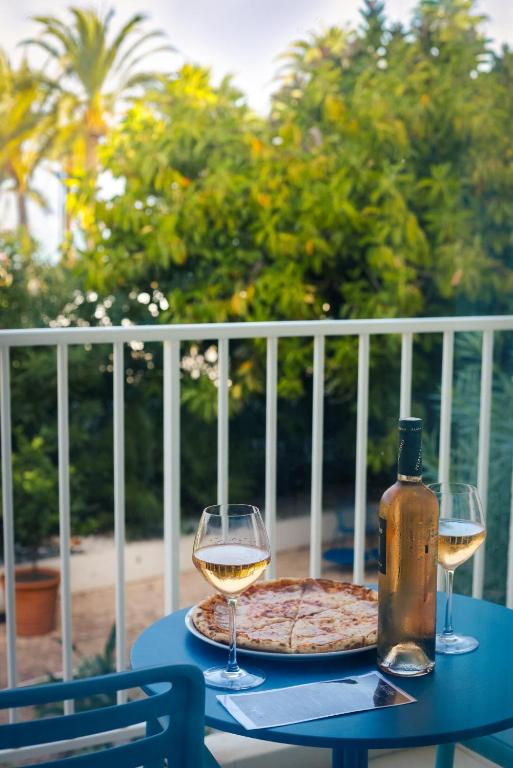 Facilities, Hotel Josse in Antibes