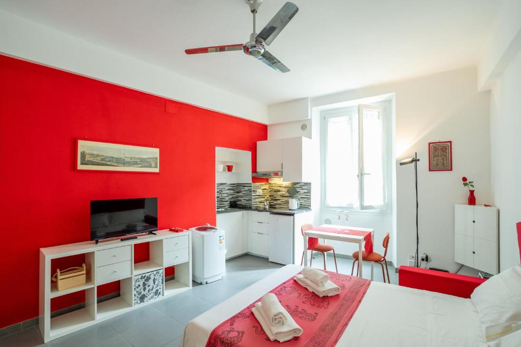 MONO SL4 a 200 mt dall'Acquario with AC, Janov