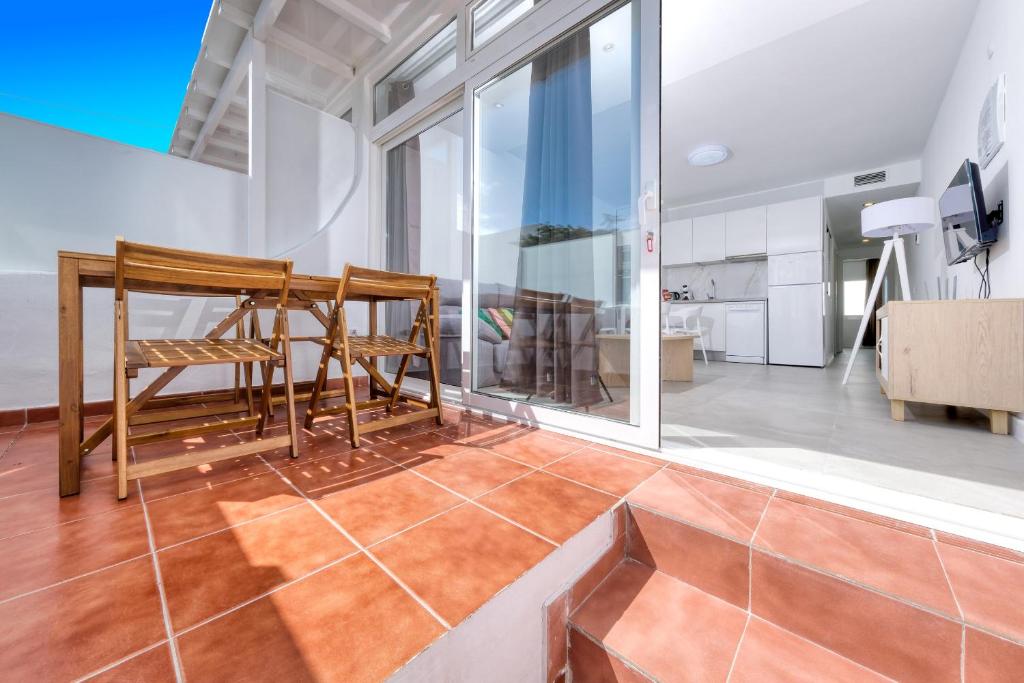 Puerto Rubi 4 - 100M to the Beach By Lanzarote Vacation Homes - 1
