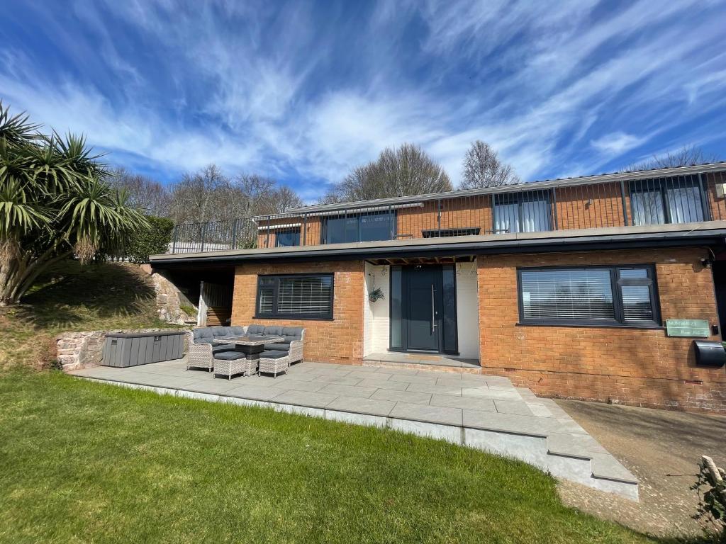 River Retreat Apartment Exeter - River Views & Parking 전경