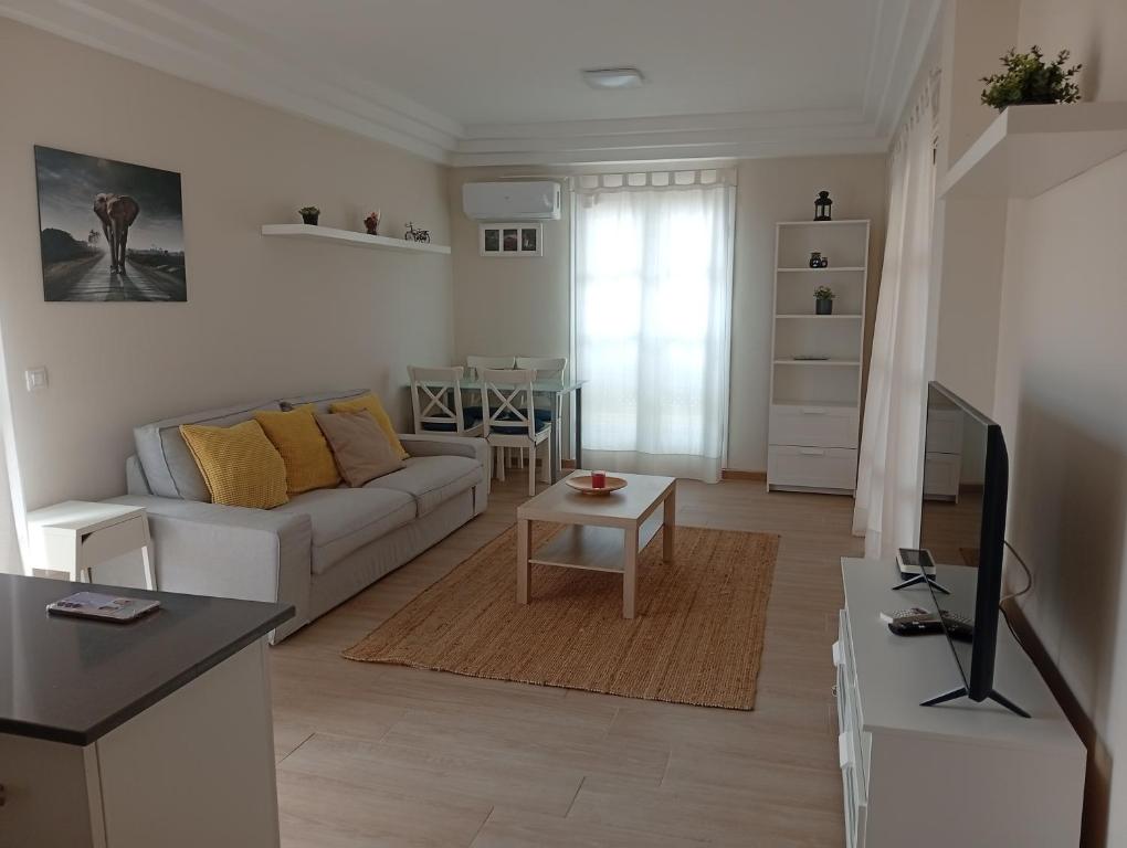 Apartamento 2 dormitorios en Orlando Costa Adeje reformado - 2
