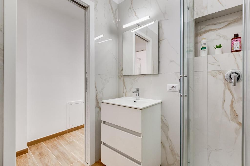 Apartment Vatican with 2 bathrooms and terrace - 2