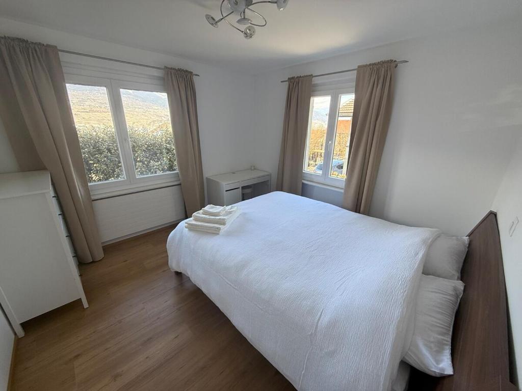 Appartement entier avec terrasse et jardin - 2