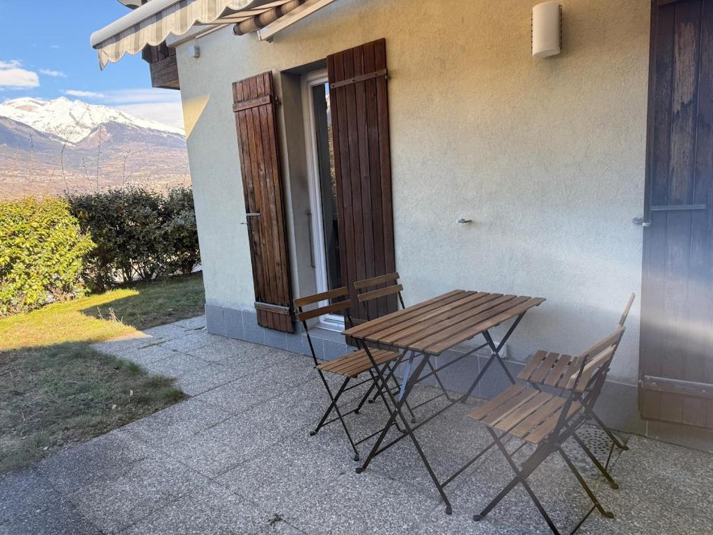 Appartement entier avec terrasse et jardin - 5