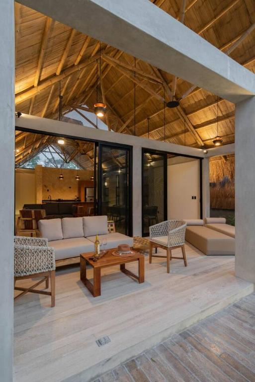 Luxury Villa TOH 5 with Private Pool - 3