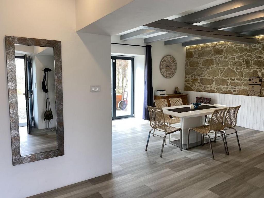 Homeland - family friendly house, Ledce